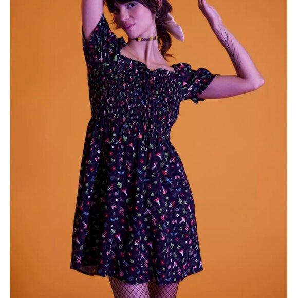 Hot Topic Black Floral Mini Dress - Picture 1 of 2